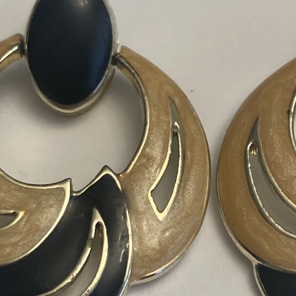 Retro Enamel Silver Tone Earrings - Picture 5 of 14